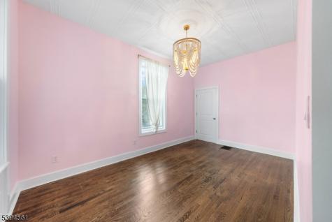 66 Leigh Street Clinton NJ 08809