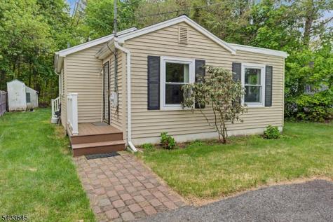 83 Doty Road Wanaque NJ 07420