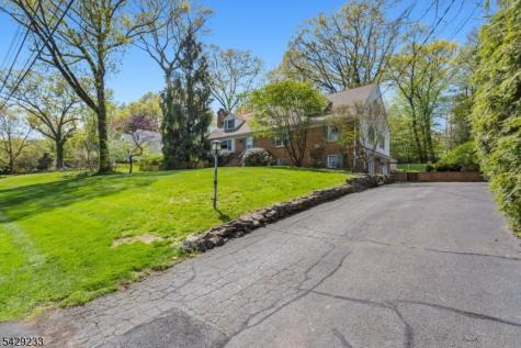 557 Taunton Road Wyckoff NJ 07481