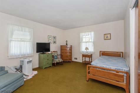 557 Taunton Road Wyckoff NJ 07481