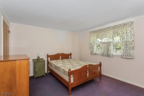 557 Taunton Road Wyckoff NJ 07481