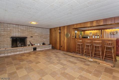 557 Taunton Road Wyckoff NJ 07481