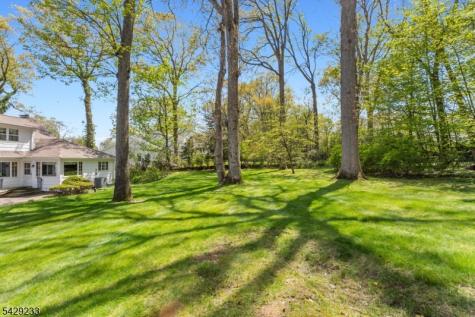 557 Taunton Road Wyckoff NJ 07481