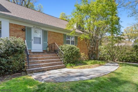 557 Taunton Road Wyckoff NJ 07481
