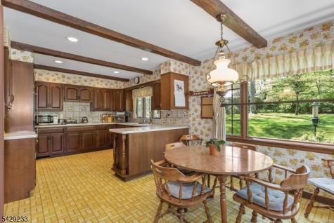 557 Taunton Road Wyckoff NJ 07481