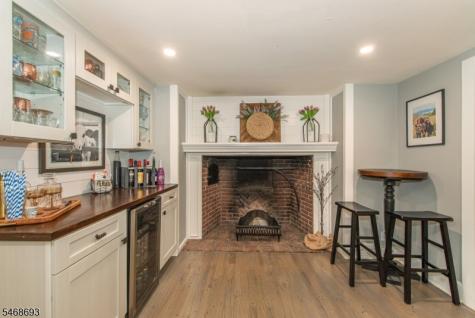 37 Wayland Drive Verona NJ 07044