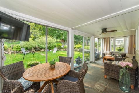 37 Wayland Drive Verona NJ 07044