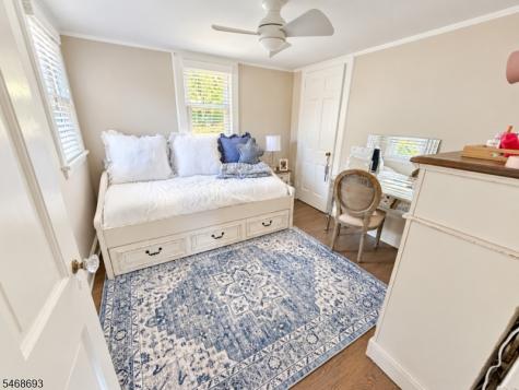 37 Wayland Drive Verona NJ 07044