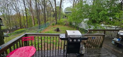 5 Geneva Trail Hopatcong NJ 07843