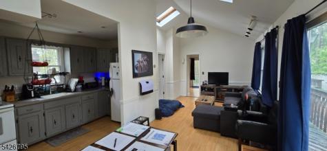 5 Geneva Trail Hopatcong NJ 07843