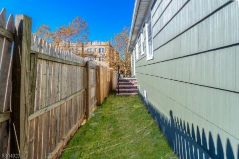 668 Lincoln Avenue City Of Orange NJ 07050