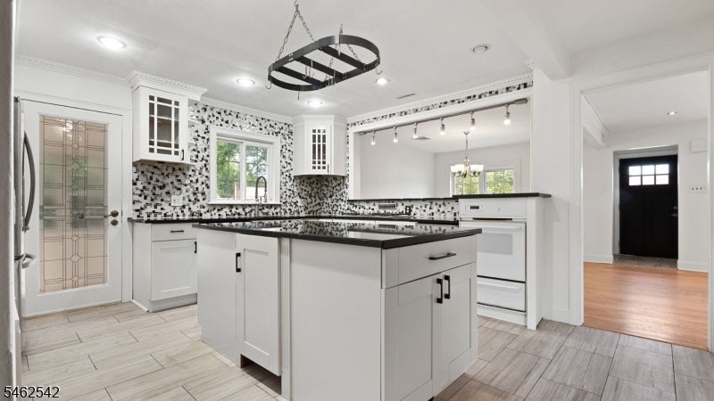 303 Huntington Road Union NJ 07083