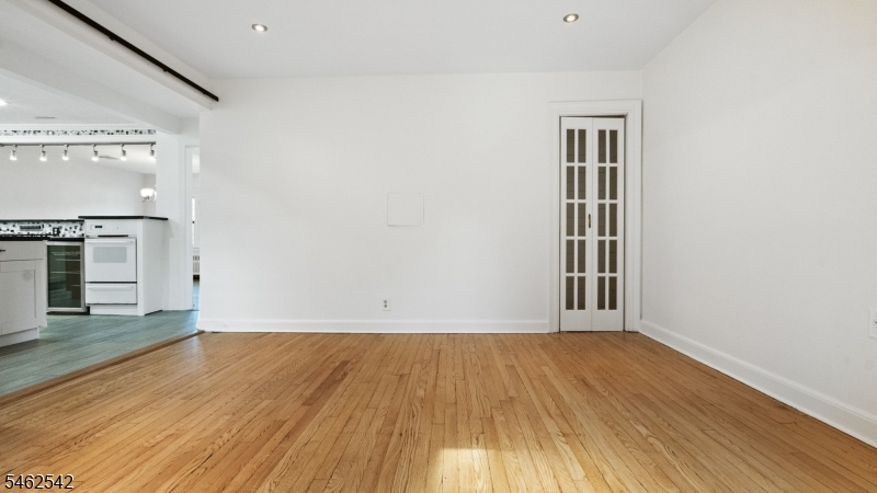 303 Huntington Road Union NJ 07083