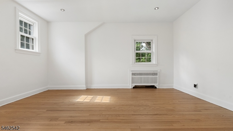 303 Huntington Road Union NJ 07083