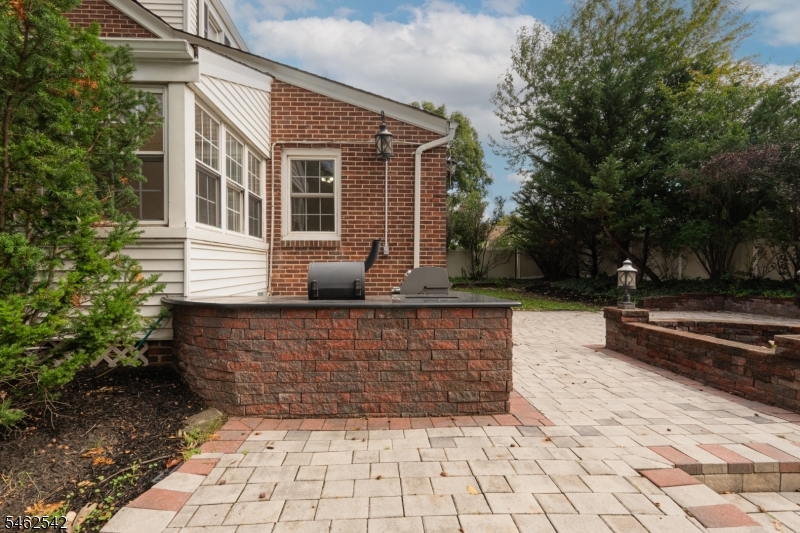 303 Huntington Road Union NJ 07083