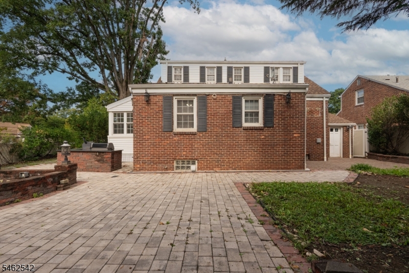 303 Huntington Road Union NJ 07083
