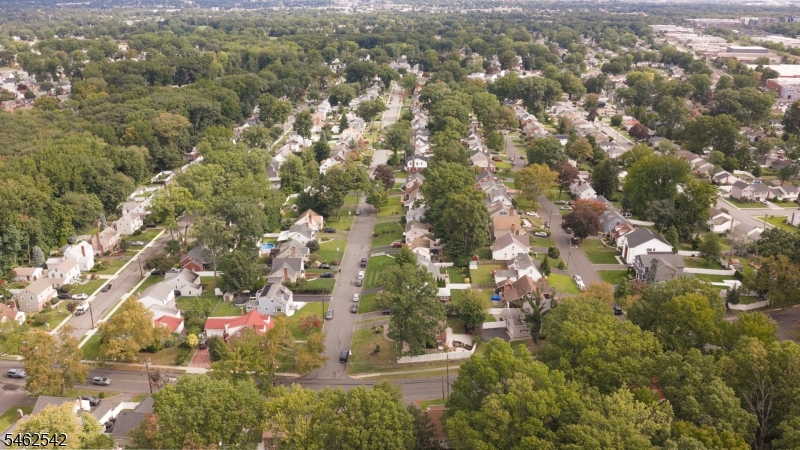 303 Huntington Road Union NJ 07083