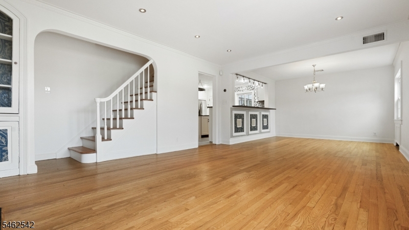 303 Huntington Road Union NJ 07083