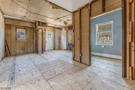 243 County Road 627 Pohatcong NJ 08848