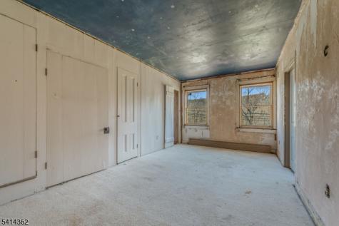 243 County Road 627 Pohatcong NJ 08848