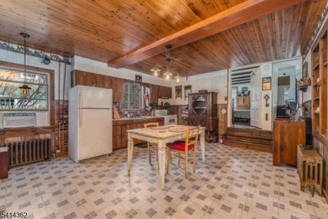 243 County Road 627 Pohatcong NJ 08848