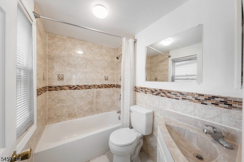 352 Forest Street Kearny NJ 07032