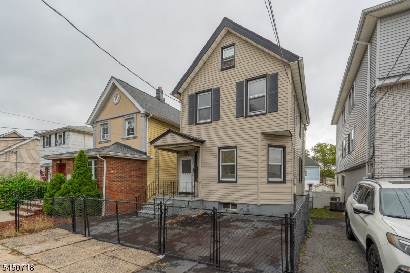 352 Forest Street Kearny NJ 07032