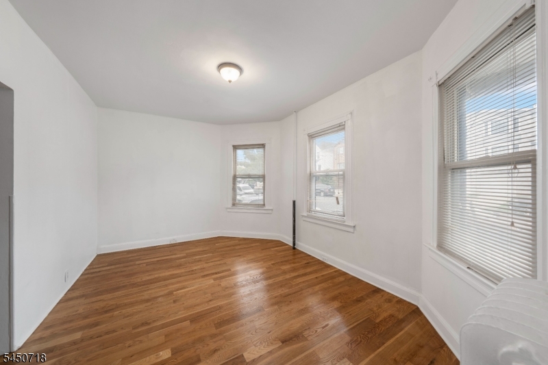 352 Forest Street Kearny NJ 07032