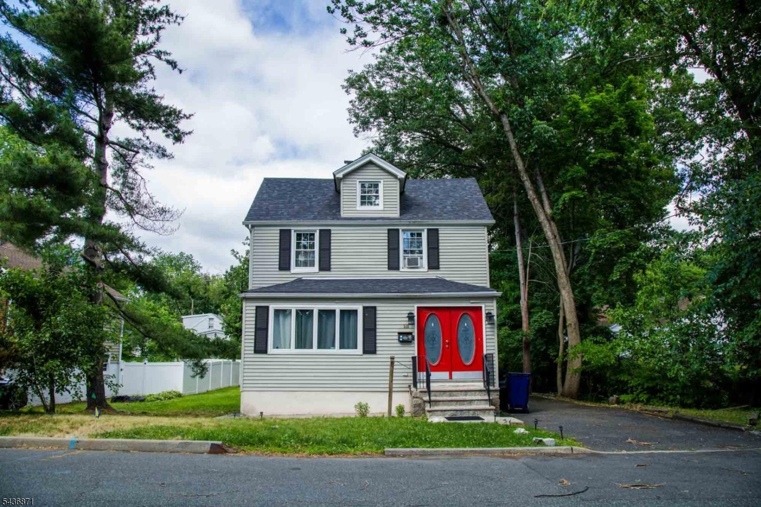 518 W Anderson Street Hackensack NJ 07601