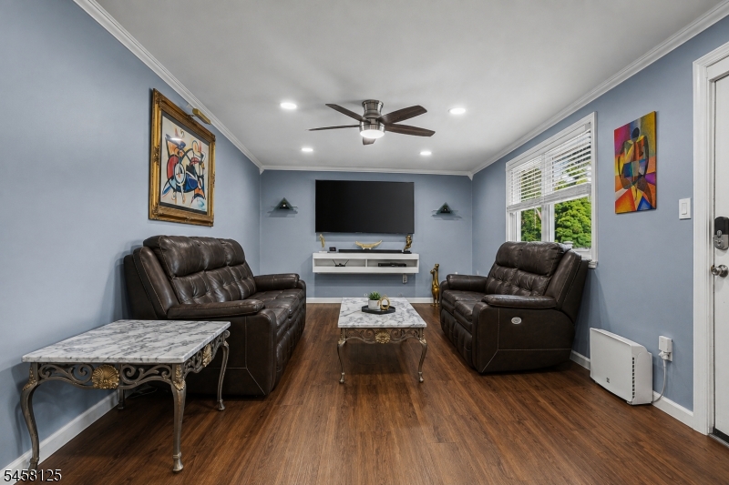 907 Mer-edin Burg Road Hamilton NJ 08690