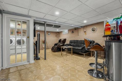 907 Mer-edin Burg Road Hamilton NJ 08690