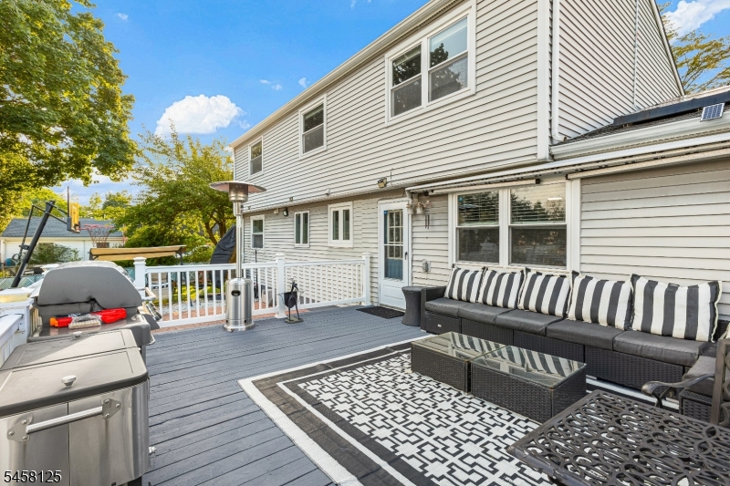 907 Mer-edin Burg Road Hamilton NJ 08690