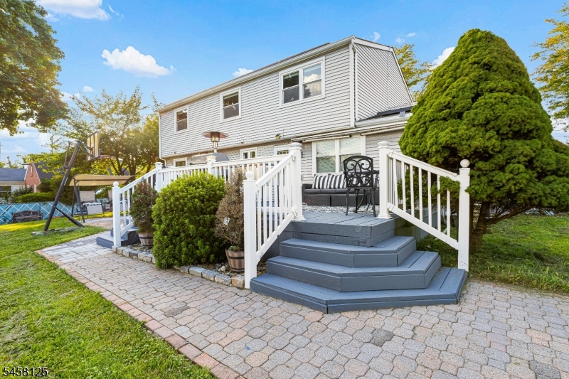 907 Mer-edin Burg Road Hamilton NJ 08690