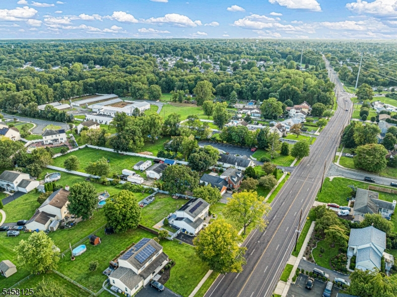 907 Mer-edin Burg Road Hamilton NJ 08690