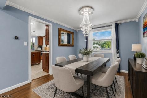 907 Mer-edin Burg Road Hamilton NJ 08690
