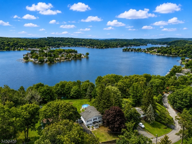 15 Musconetcong Avenue Hopatcong NJ 07843