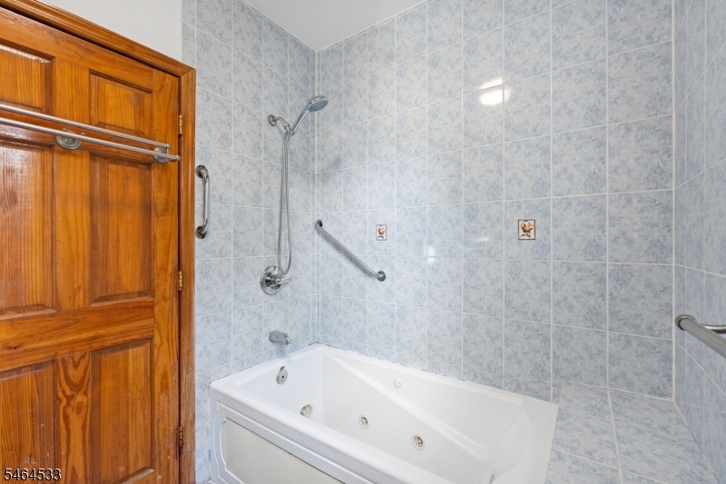 1038 Fairview Place Hillside NJ 07205
