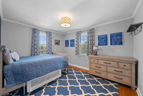 36 Burlington Road Clifton NJ 07012