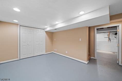 36 Burlington Road Clifton NJ 07012