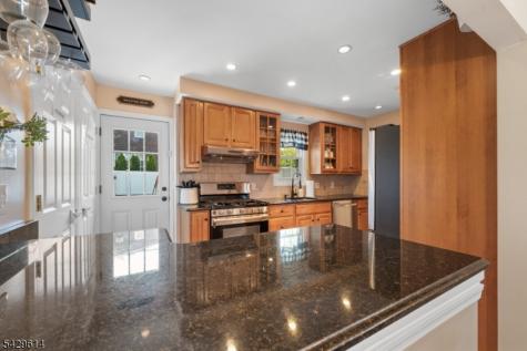 36 Burlington Road Clifton NJ 07012