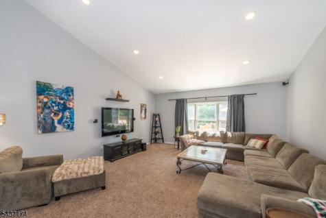 18 Tamari Court Randolph NJ 07869