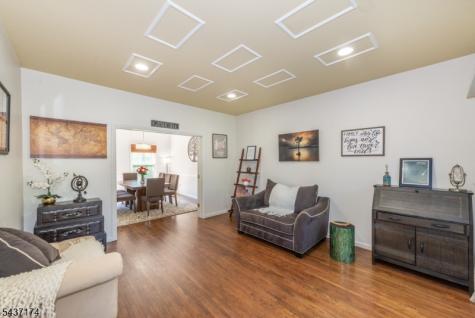 18 Tamari Court Randolph NJ 07869