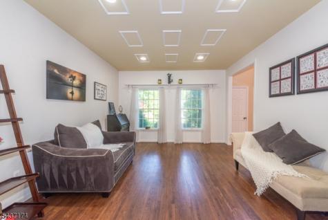 18 Tamari Court Randolph NJ 07869