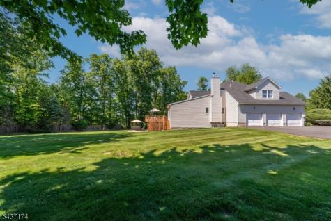 18 Tamari Court Randolph NJ 07869