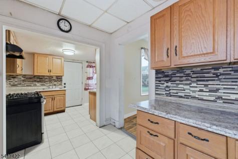 971 Grove Street Irvington NJ 07111