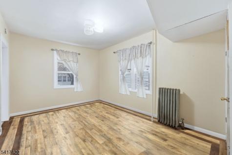 971 Grove Street Irvington NJ 07111