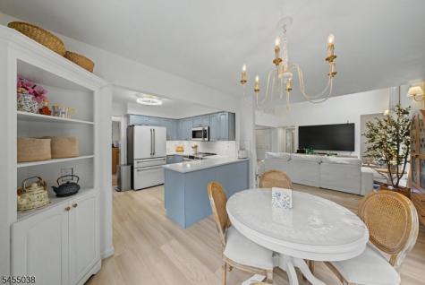 105 Nightingale Road Hope NJ 07825