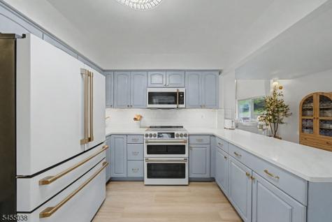 105 Nightingale Road Hope NJ 07825