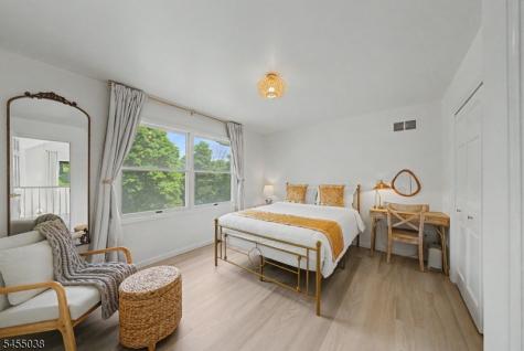 105 Nightingale Road Hope NJ 07825