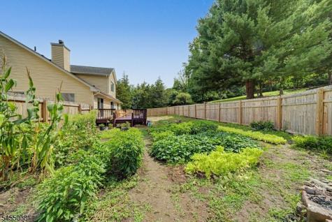 105 Nightingale Road Hope NJ 07825